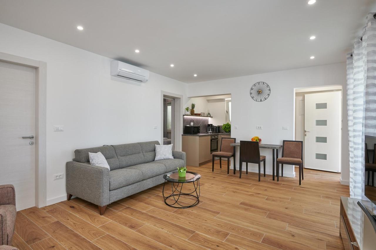 Newly Renovated Apt. Near To Entrance To Old Town Lägenhet Dubrovnik